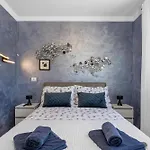 Villa Veronica With Cinema Projector By The Heated Pool And Jacuzzi