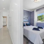 Villa Veronica With Cinema Projector By The Heated Pool And Jacuzzi Sibenik